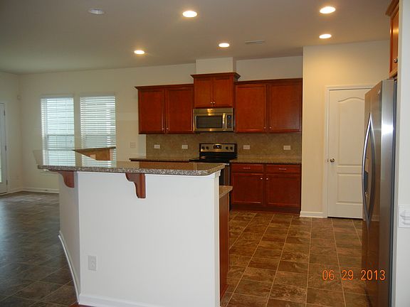 3rd image of 10417 Royal Winchester Dr