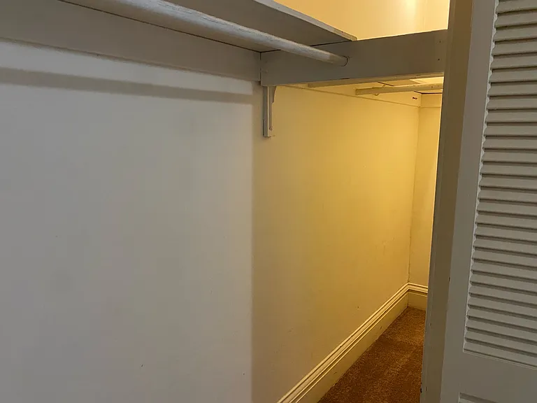311 N Broadway St — Photo 10