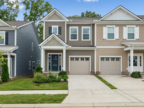 1073 Sweetleaf Dr, Franklin, TN 37064