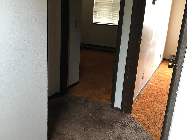 136 W Cora Ave — Photo 15