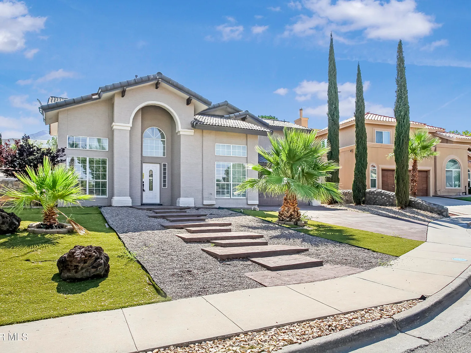 4 bed, 3.0 bath, 2186 sqft, $3,395 — Photo 3