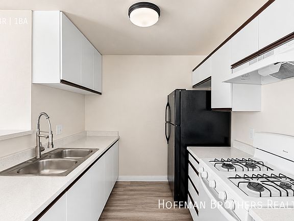2nd image of 11120 Arminta St APT 208