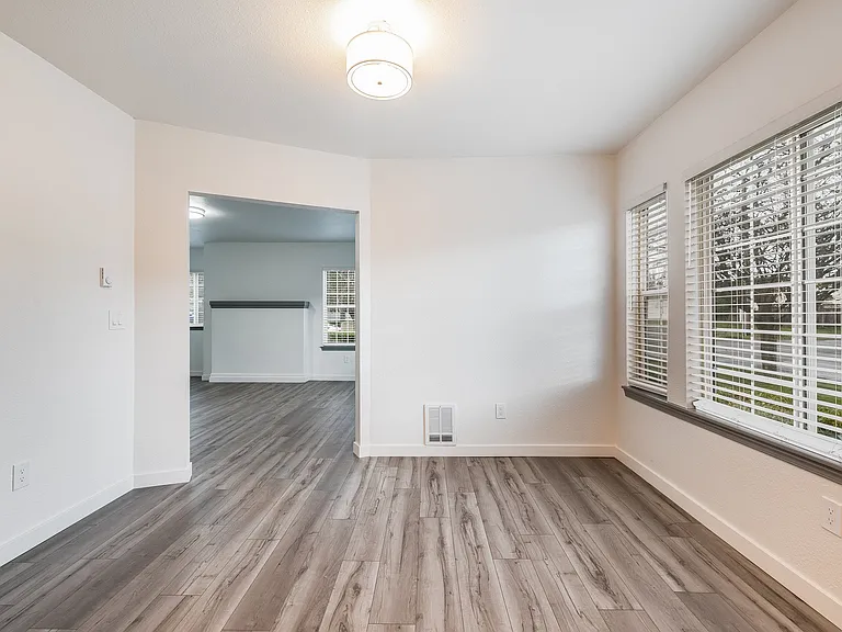 1003 SW 150th St #2 — Photo 6