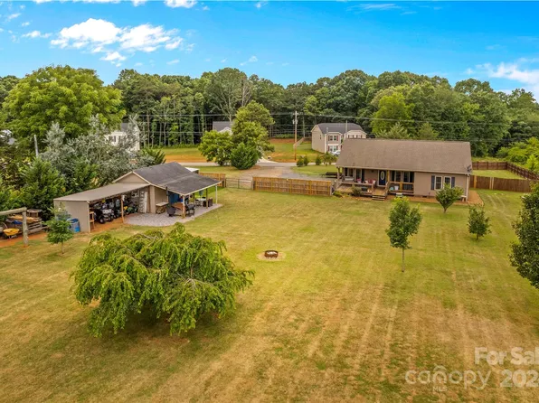 4618 Taylorsville Hwy, Statesville, NC 28625