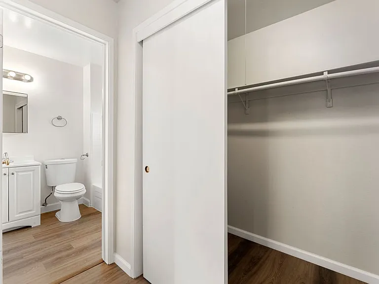 360 Chiquita Ave — Photo 14
