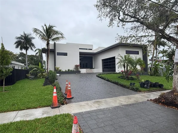 2161 NE 124th St, North Miami, FL 33181