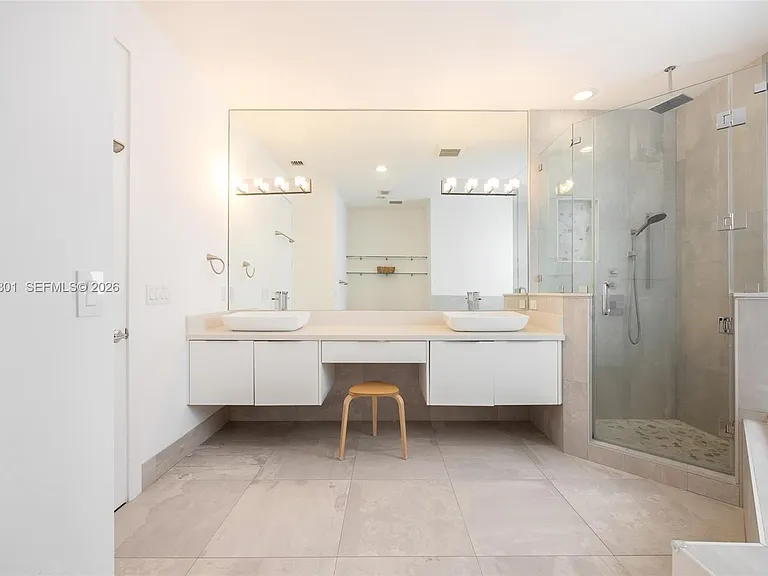 2938 Catalina St — Photo 17