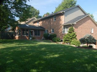 2629 Shaker Rd, Lakeside Park, KY 41017