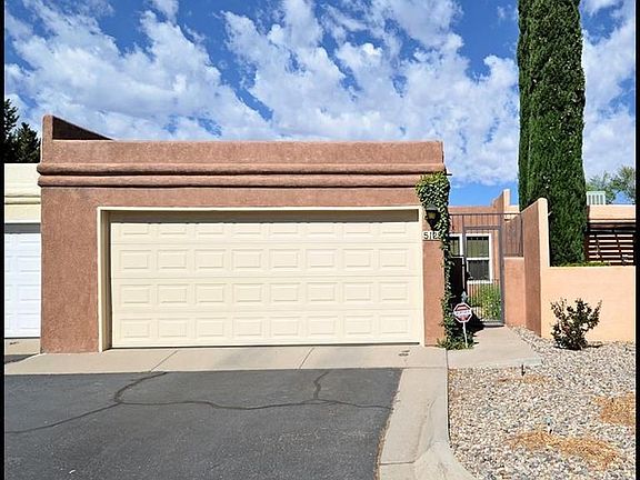4th image of 5125 La Fiesta Dr NE