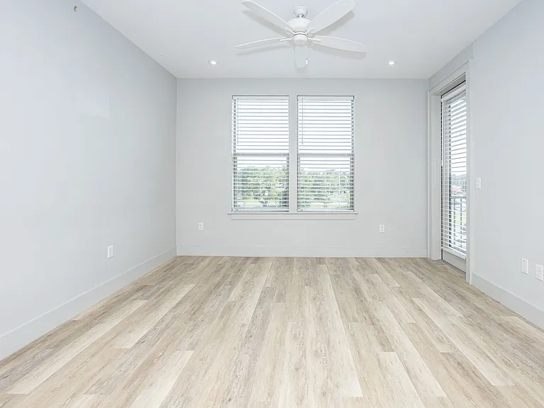 2501 Bienville Blvd #424 — Photo 13
