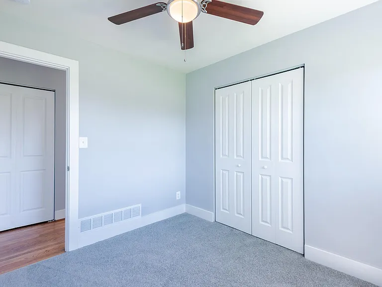105 Meadow Rd — Photo 6