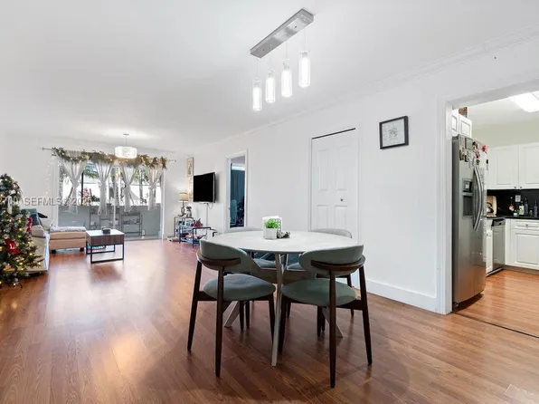 7915 SW 104th St #101-G, Miami, FL 33156