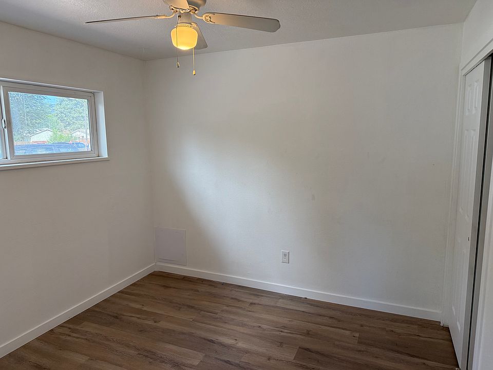 Front bedroom