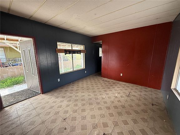 5th image of 1851 Oliver Drive