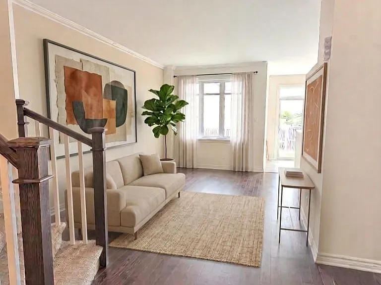 34 Torbec Ave E — Photo 3
