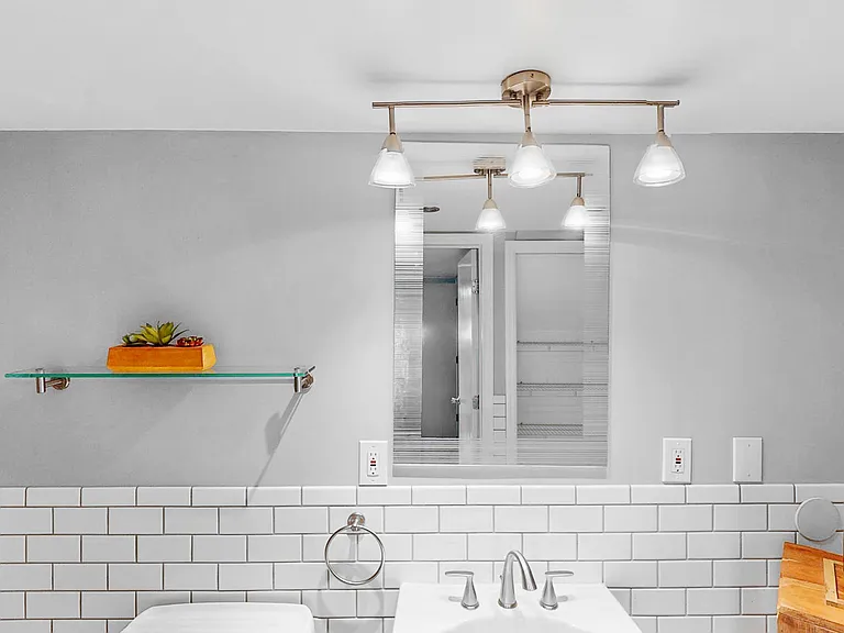 1306 Francisco Dr #2 — Photo 5