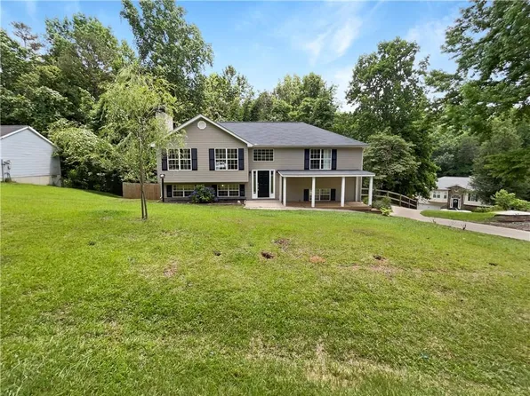 3173 Appalachian Ln, Gainesville, GA 30506