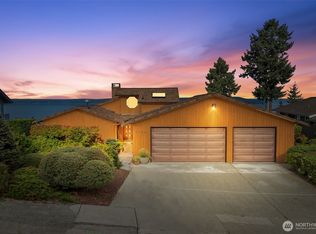 27325 10th Pl S, Des Moines, WA 98198