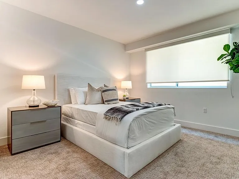 1330 Federal Ave #205 — Photo 18