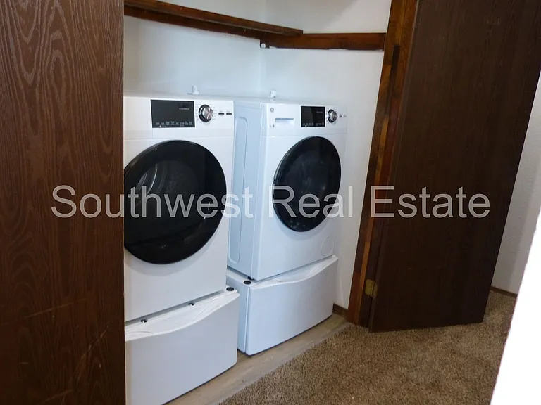 1220 W. Manana Blvd. — Photo 12