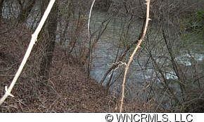 2nd image of 107 River Crest Pkwy