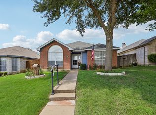 911 Sanders Dr, Duncanville, TX 75137