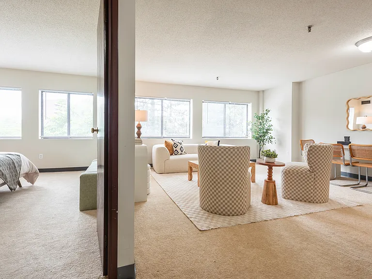 Malden Towers — Photo 15