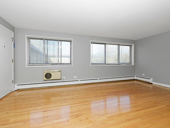 4th image of 10604 S Walden Pkwy #106183F