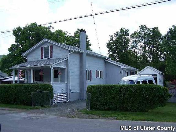 2nd image of 27 Hugenot Street