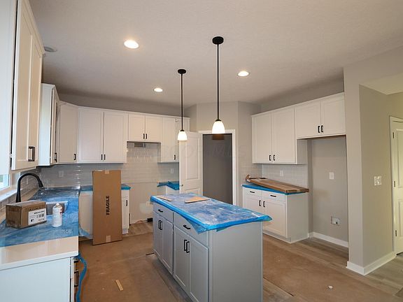 4th image of 7259 Holstad Ct
