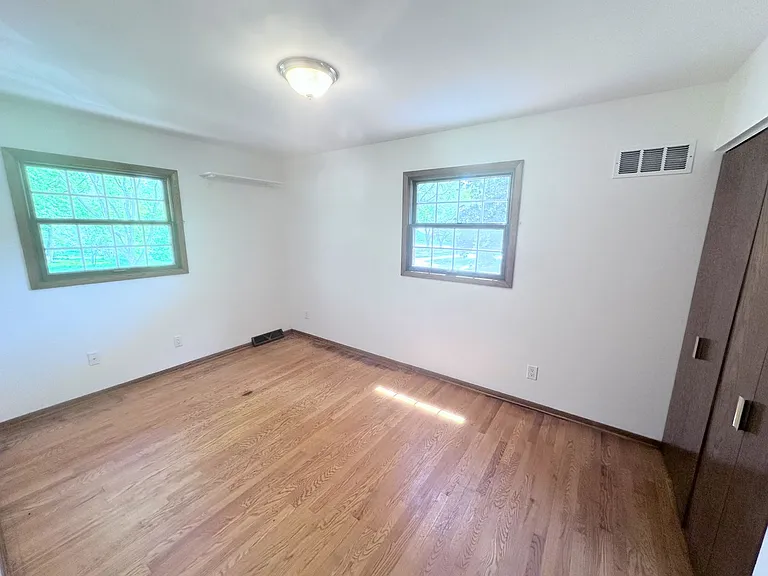 1502 & 1504 Prairie Rd — Photo 16
