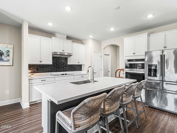 2nd image of 909 Brushed Dunes Cir