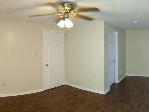 4th image of 1806 Lasalle Pl #A