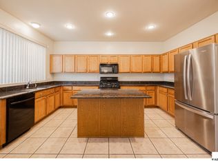 1131 W Longhorn Dr, Chandler, AZ 85286