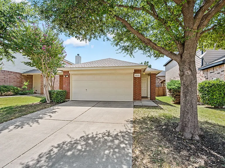 12113 Thicket Bend Dr — Photo 1
