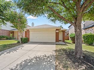 12113 Thicket Bend Dr, Fort Worth, TX 76244