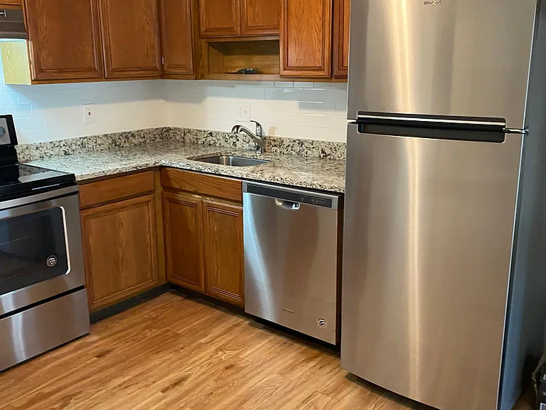 20 Warner Ave #2C — Photo 13