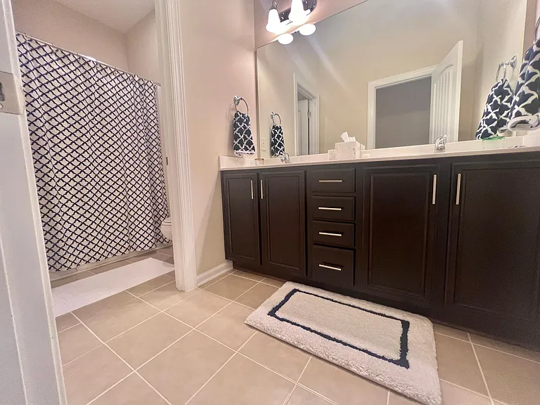 2nd full bathroom on the 2rd floor