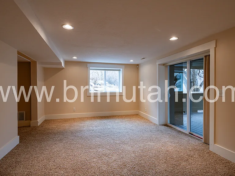 105 N Young Oak Rd — Photo 32