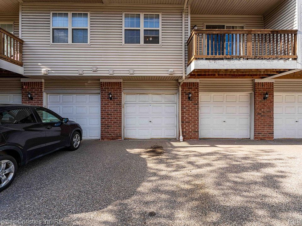 16854 Farmington Rd, photo 19