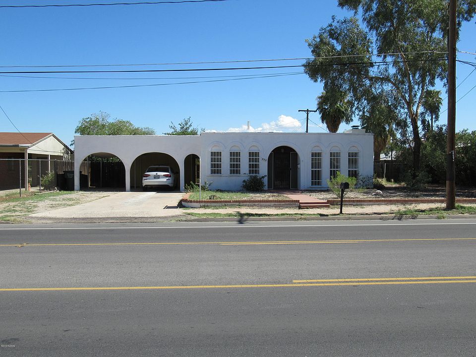 1st image of 958 N Rosemont Blvd