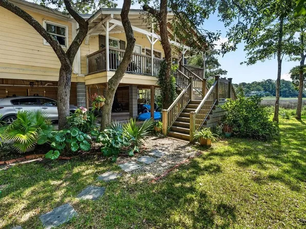 118 Watson Way, Pawleys Island, SC 29585