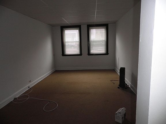 2nd image of 3447 N Oakley Ave