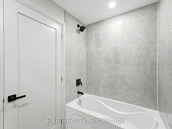 5th image of 4422 Huron St #110