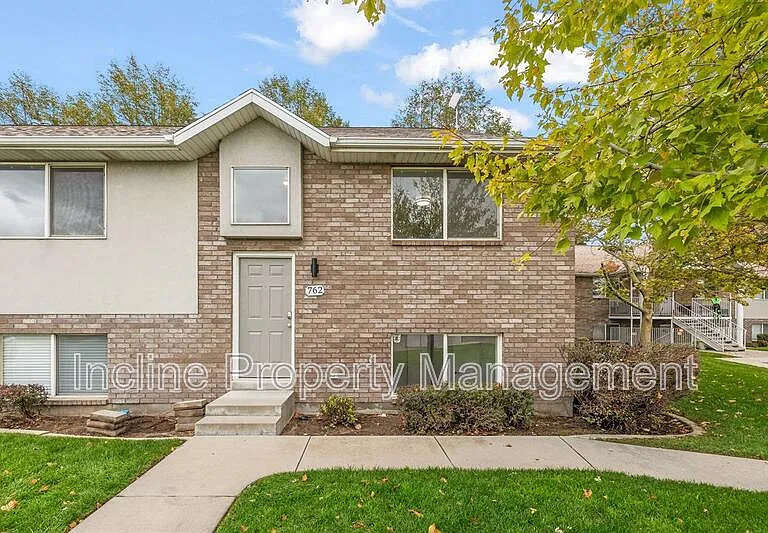 762 N 1060 W — Photo 1
