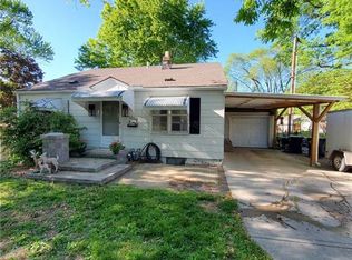 10708 E 27th St, Independence, MO 64052