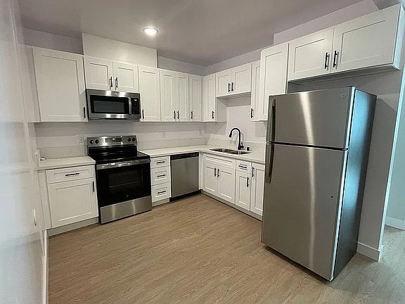 2nd image of 4635 N Martel Ave #1