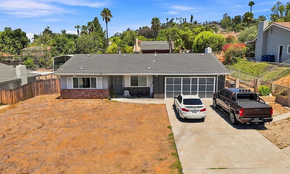 1st image of 1572 Hidden Mesa Rd
