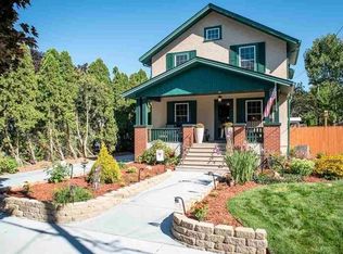 705 Nebobish Ave, Bay City, MI 48708