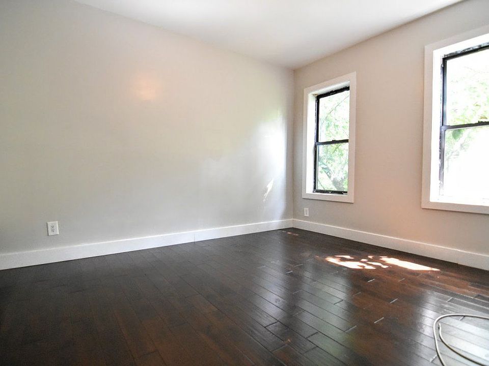 1st image of 434 W 163rd St APT 14